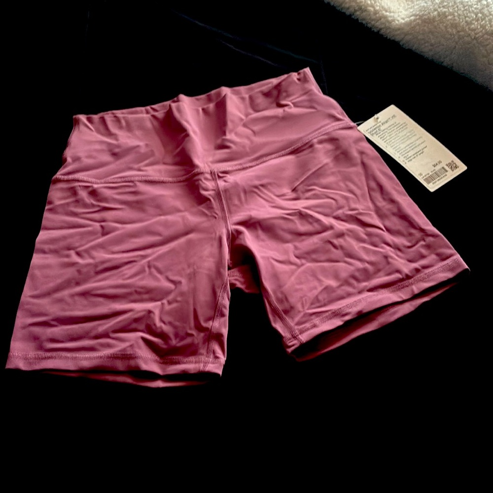 Lululemon align 6” shorts